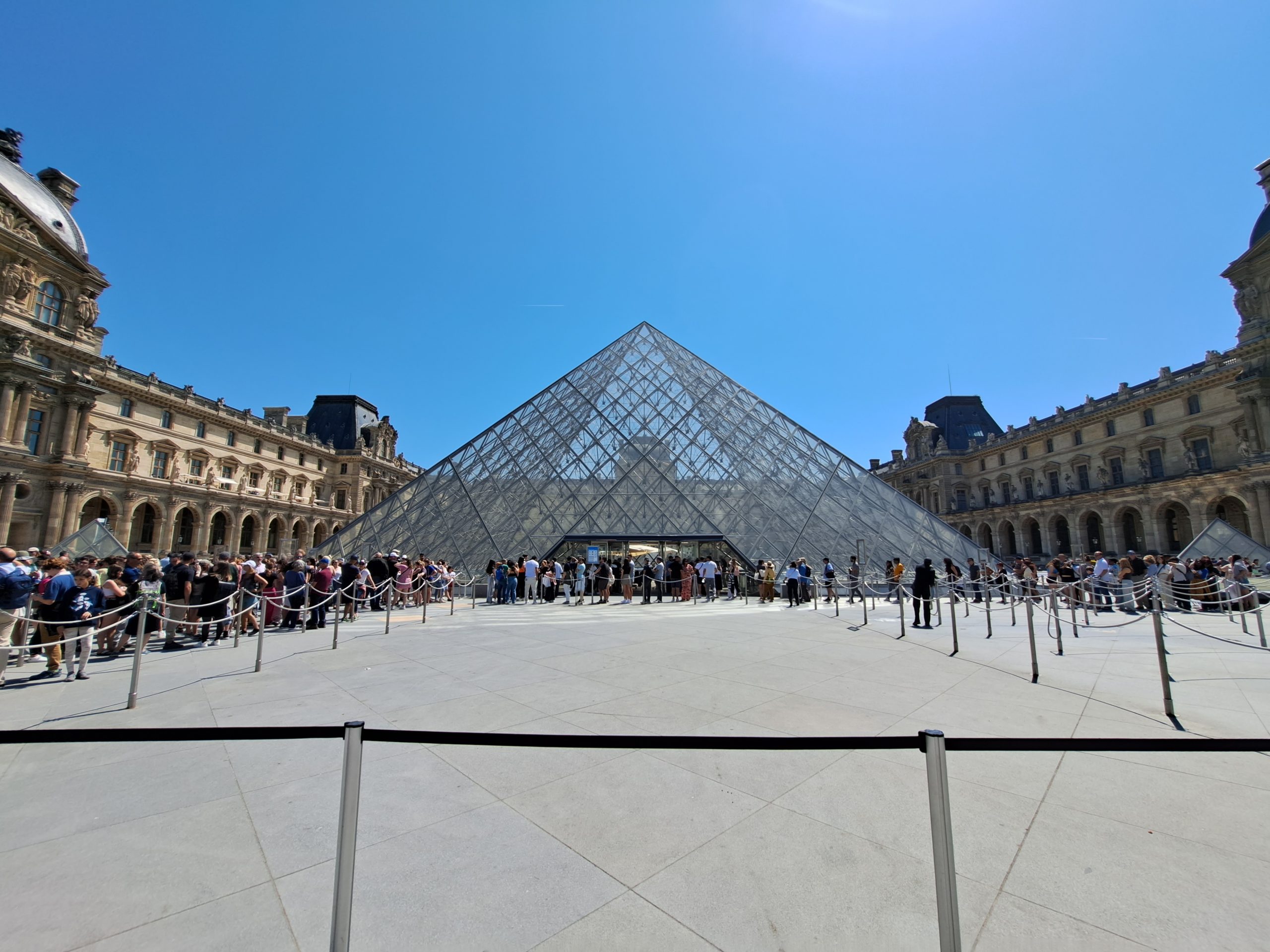 Der Louvre: Ein unvergessliches Erlebnis im Herzen von Paris